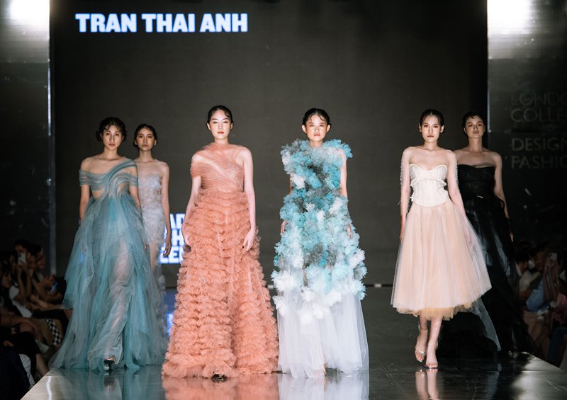 13. Thiên nhiên - Tan biến - Trần Thái Anh (11).JPG