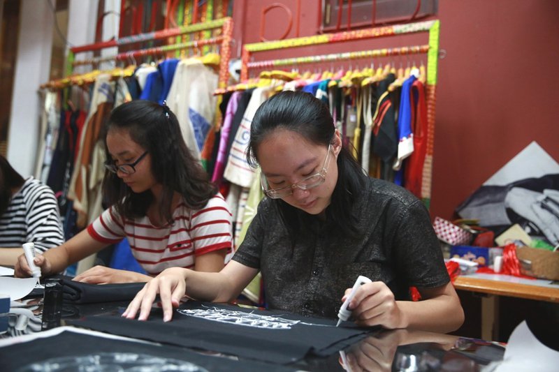 Cô gái dành ‘cả thanh xuân’ để sáng tạo ‘thời trang bền vững’0.3942913143223167