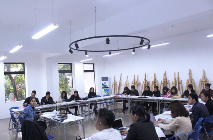 NTK Hoàng Minh Hà: “Tôi học được các thiết kế sáng tạo chuyên nghiệp hơn cho những bộ sưu tập sắp tới của mình”0.3896917422174011