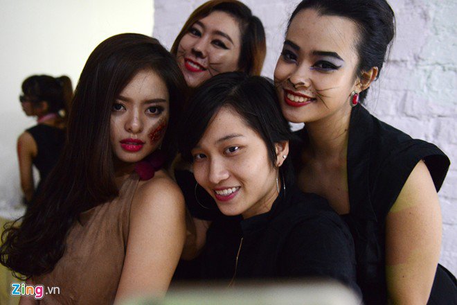 'Ma nữ' xinh đẹp xuất hiện trước đêm Halloween0.21985491149572356