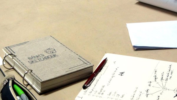 “GRAPHIC DESIGN WITHOUT COMPUTER?” – THE WORKSHOP ATTRACTS PEOPLE LOVING DESIGN0.8381559966979529