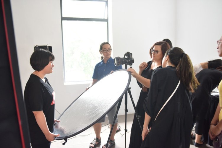 GIỚI TRẺ HÀ THÀNH ĐI KHÁM PHÁ TÀI NĂNG THIẾT KẾ SÁNG TẠO0.4041876841908715