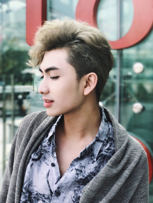 Bỏ ngang đại học, chàng hot boy làm lại từ đầu để trở về 'bản năng gốc'0.9030156451756269