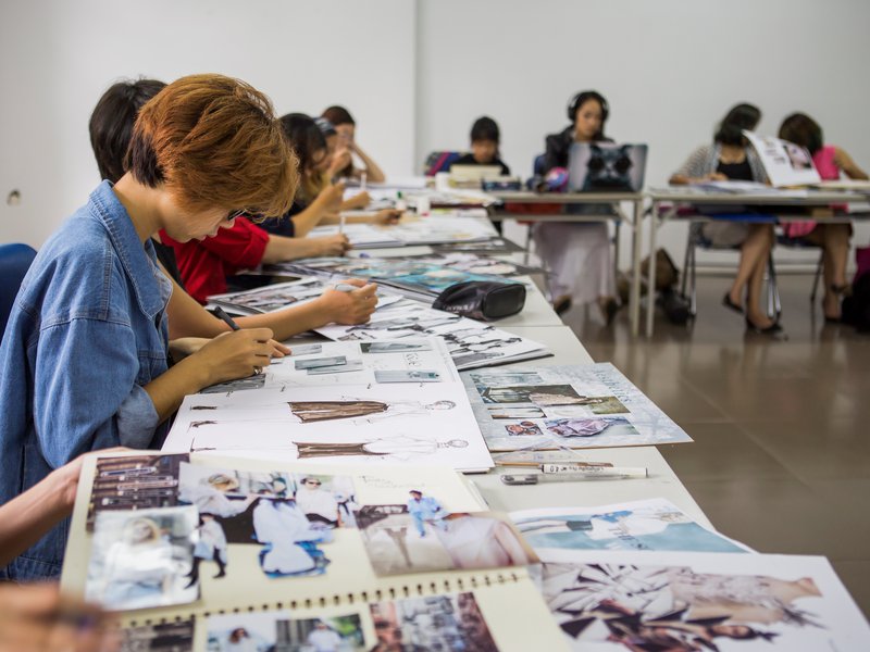 Lớp học Classroom LCDF-hanoi (2).jpg