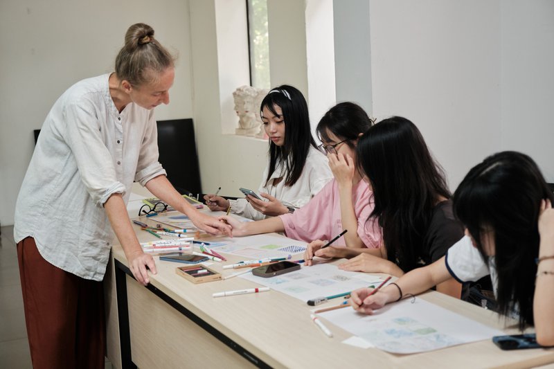 Trực tiếp học hỏi cùng chuyên gia quốc tế và giảng viên LCDF.jpg